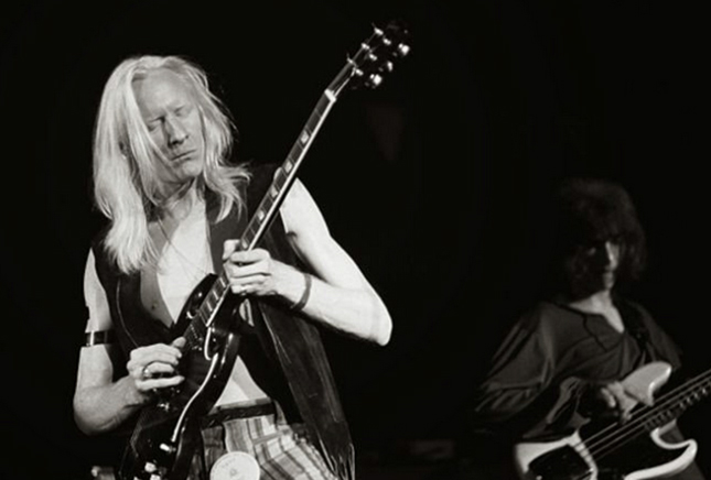 You are currently viewing <!--:fr-->La légende du blues Johnny Winter meurt à 70 ans R.I.P.<!--:-->