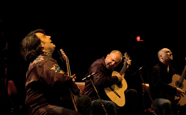 Lire la suite à propos de l’article <!--:fr-->MG3 (Montréal guitar trio) « Der Prinz » –  en tournée au Québec!<!--:-->