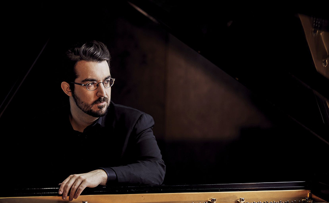 Lire la suite à propos de l’article Charles Richard-Hamelin, Chopin : Ballades & Impromptus