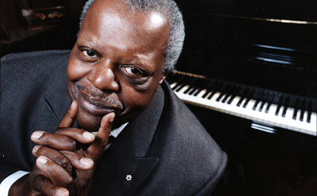 Read more about the article A Tribute to Oscar Peterson, Jazz Maestro