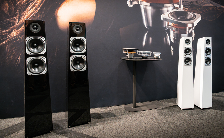 Lire la suite à propos de l’article Totem Acoustic présente la Tribe Tower Thunderbird